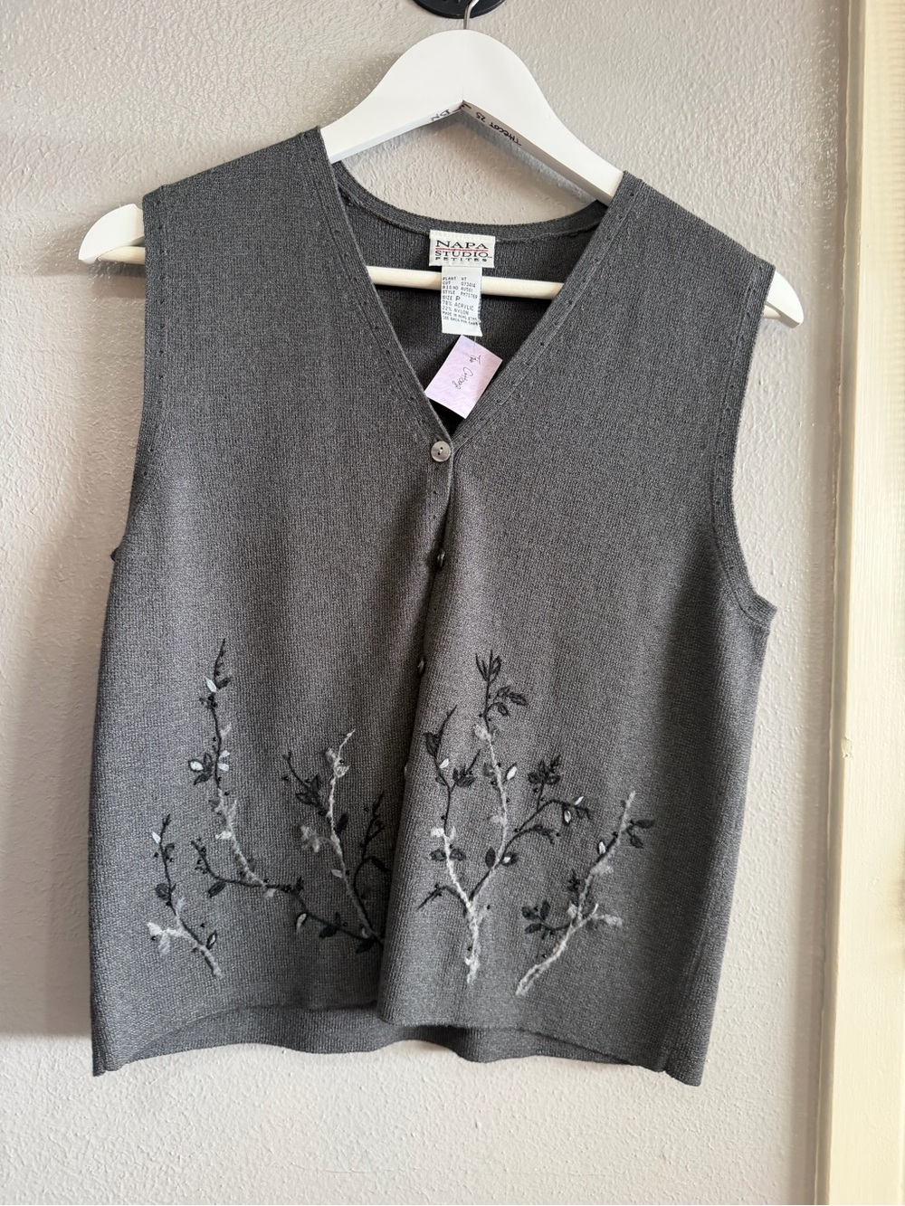 Napa Studio Gray Sleeveless V-Neck Embroidered Knit Vest